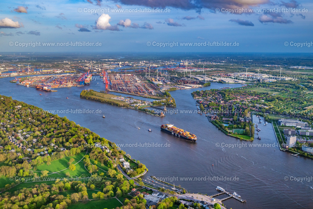 Hamburg_Elbe_Containerschiff_MSC_Lucy_ELS_1654140424 | HAMBURG 14.04.2024 Fahrt eines Maersk Container- Schiffes in Fahrt auf der Elbe in Hamburg, Deutschland. Weiterführende Informationen bei: Maersk Deutschland A/S &amp; Co. KG. // Maersk container ship sailing on the Elbe in Hamburg, Germany. Further information at: Maersk Deutschland A/S &amp; Co. KG. Foto: Martin Elsen