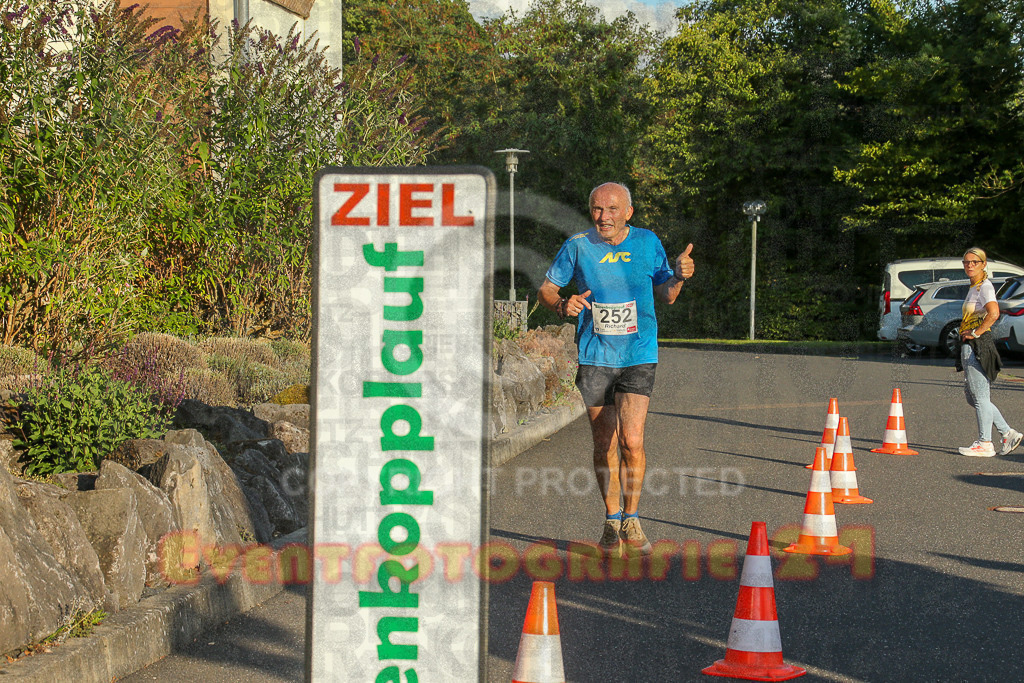 250801_1934_EX1_8239 | Sportfotografie im Rhein-Sieg Kreis, Köln, Bonn, NRW, Rheinland Pfalz, Hessen, etc. Unser Tätigkeitsfeld umfasst den Laufsport vom Volkslauf über den Marathon, Duathlon, Triathon bis zum Ultralauf wie Kölnpfad Ultra oder Schindertrail.