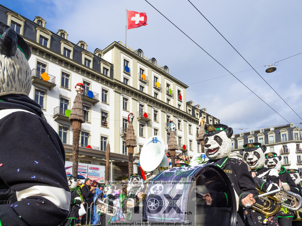 Fritschi-Umzug Luzern 2026 | Foto-Standort: Schweizerhof Luzern - Realisiert mit Pictrs.com