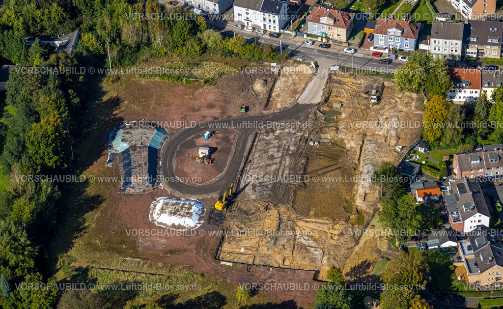 Essen241001292 | Luftbild, Baustelle für Wohnanlage Quartier der Generationen, ehemaliger Sportplatz Tus 8410 Essen e.V. Fußballverein, Germaniastraße, Bochold, Essen, Ruhrgebiet, Nordrhein-Westfalen, Deutschland