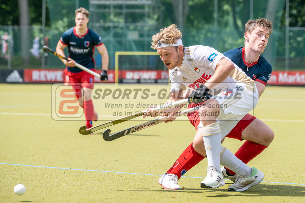SFE_20230521_0105 | 1. Bundesliga Hockey Viertelfinale 3 Herren Rot-Weiss Köln - Berliner HC am 21.05.2023 in Köln (KTHC Stadion Rot-Weiss Köln Tennis and Hockey Club), Photo: Stephan Fehrmann 2023 (Sports-Gallery),Thies Ole Prinz ( Rot-Weiss Köln #23 )