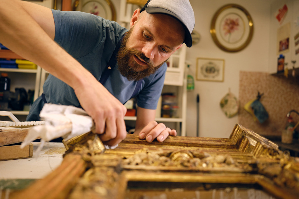 Bühlmayer Hofvergolder | WIen, Austria - April 29, 2025; C. Bühlmayer - K.u.K. Hofvergolder. - Realisiert mit Pictrs.com