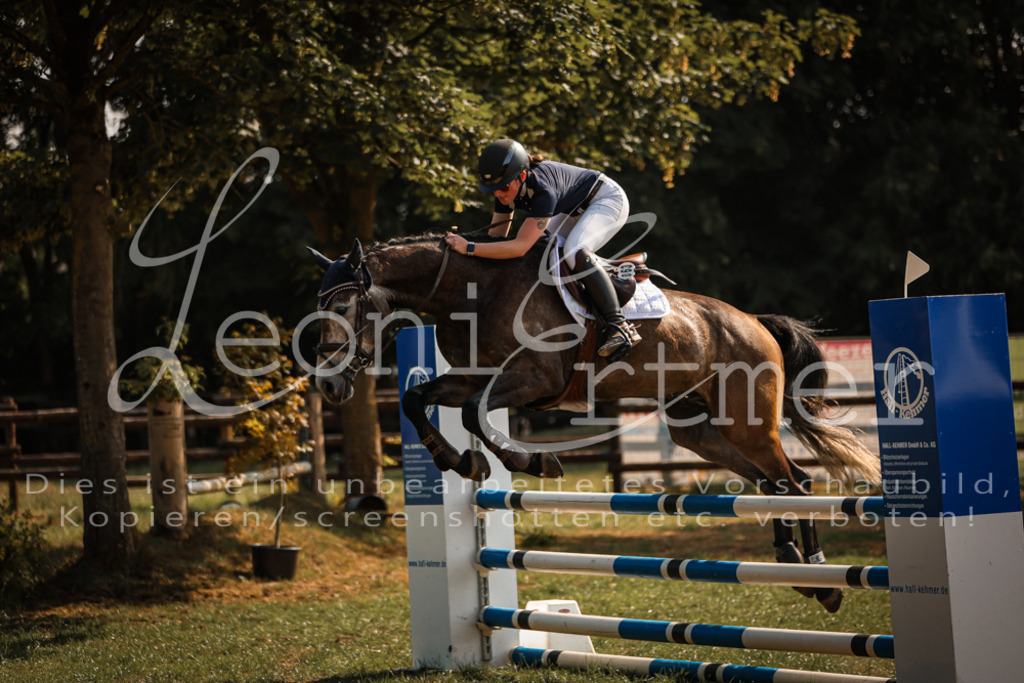 13.FrPfA00101 | Leoni Ertmer Photography - Realisiert mit Pictrs.com