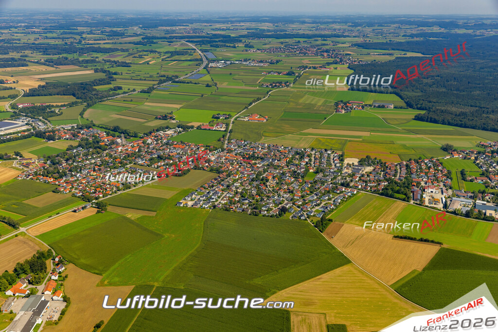 Das Luftbild zeigt :  Anzing - Die Luftaufnahme wurde 2024 vom UL-Flugzeug aus erstellt ( keine Drohne ) - Hochauflösende Luftaufnahme - Für grossformatige Ausdrucke geeignet. Die Geschenkidee !Mit Lizenz und Bildrechte bestellbar