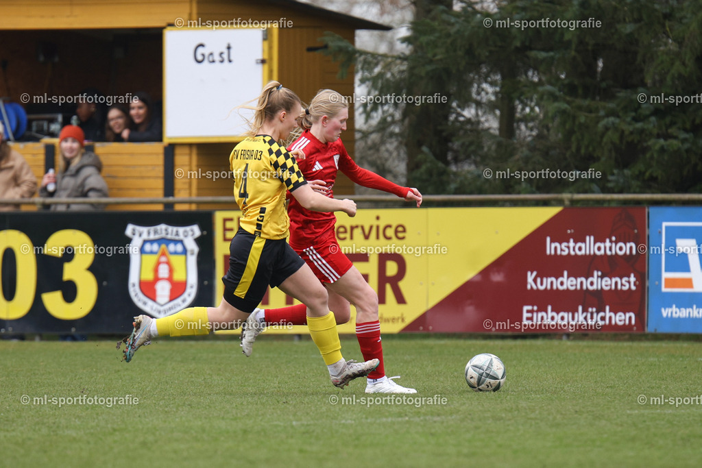 Fußball I Frauen I Saison 2025/2026 I Oberliga Schleswig-Holstein I 14. Spieltag I SV Frisia 03 Risum-Lindholm - SV Wahlstedt | ml-sportfotografie - Realisiert mit Pictrs.com