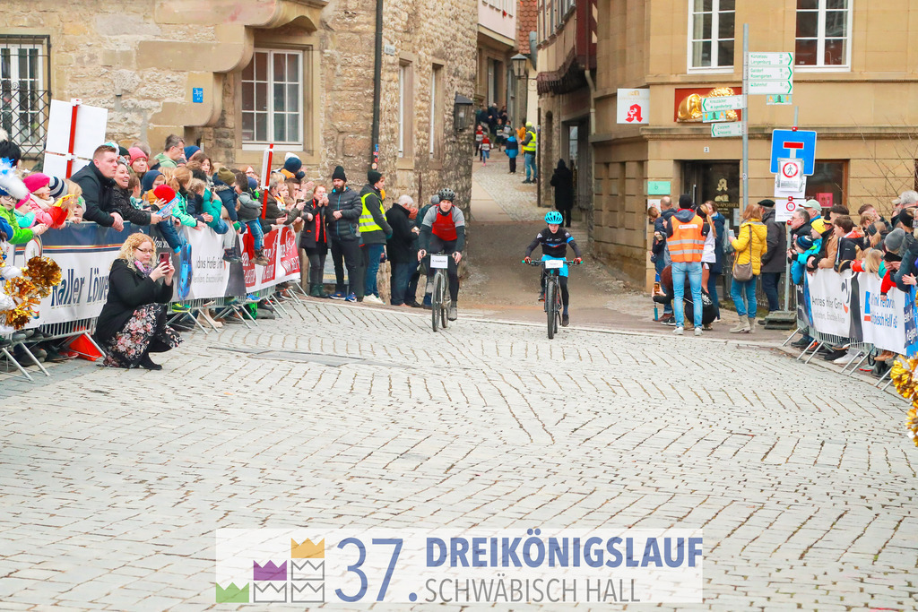 AOK JuniorCup 400m | 3Koenigslauf 2023 - Realisiert mit Pictrs.com