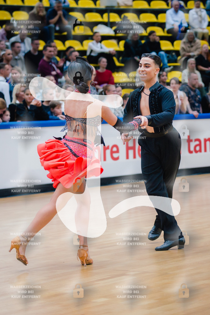 Hessen Tanzt WDSF Open Junior II Latin 6th (224) Deniz Mert Isik _ Pelin Top (Türkiye)-2025-05-18-5590 | Webshop for digital downloads and prints of dance sport, event & show photographer Julian Link - Realisiert mit Pictrs.com