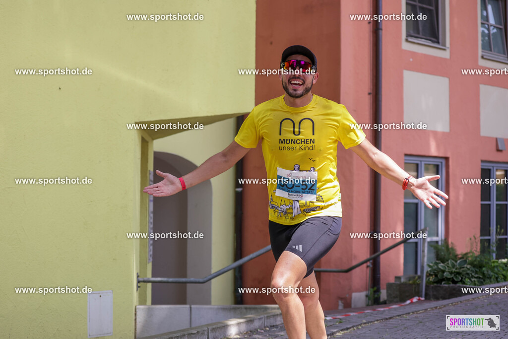 KSZ_6994 | Stadttriathlon Erding 2025. #yourpictrs #sportshot_your_pictrs @Sportshotphotography #stadttriathlonerding Copyright: www.sportshot.de