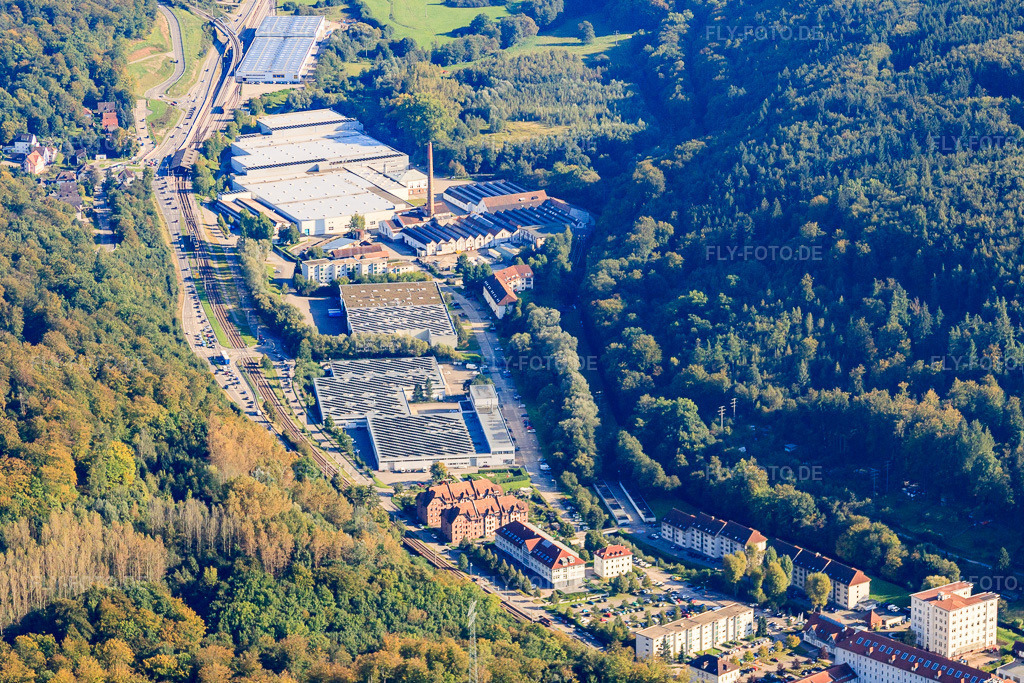 Luftbild: Gewerbegebiet Alte Spinnerei inder Pforzheimer Straße mit Prosegur, ETTLIN AG und REICHHART Logistik GmbH in Ettlingen im Bundesland Baden-Württemberg in Deutschland. Foto: IMG_45071.jpg vom 21.09.2011 durch Werner Riehm/FLY-FOTO.deAuflösung des Originals: 4407 x 2938 pxWWW.PROSEGUR.DE