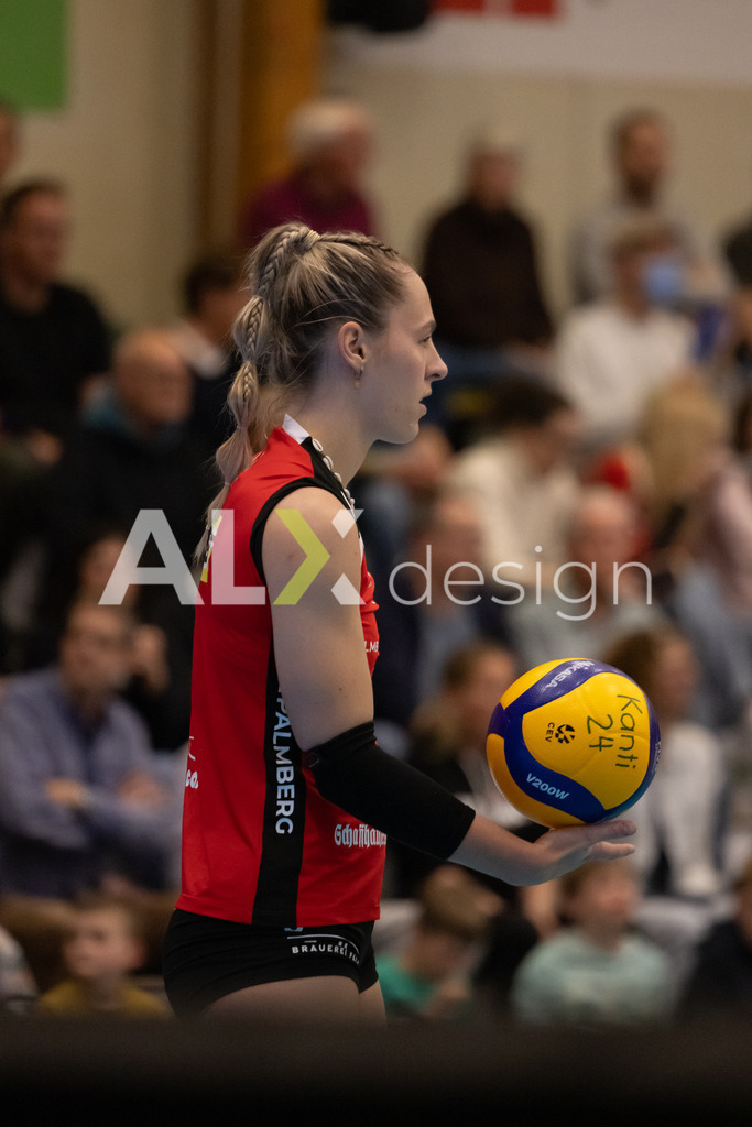 Volleyball I Frauen I Saison 2025-2026 I Volleyball NLA | Women I  Playoffs Finals 2/5 I  VC Kanti Schaffhausen - viteos NUC I  10.04.2026 | 8 Lina-Marie Lieb (DE) (VC Kanti Schaffhausen) – Aussen - Realisiert mit Pictrs.com