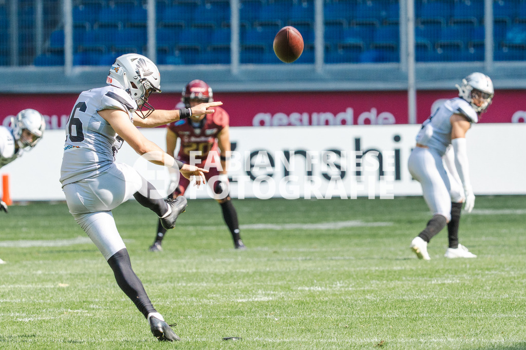 GER Rhein Fire vs. Raiders Tirol, Football, European League of Football, Spieltag 12, Saison 2025, 10.08.2025 | GER Rhein Fire vs. Raiders Tirol, Football, European League of Football, Spieltag 12, Saison 2025, 10.08.2025Foto: Fabian Friese - Realisiert mit Pictrs.com