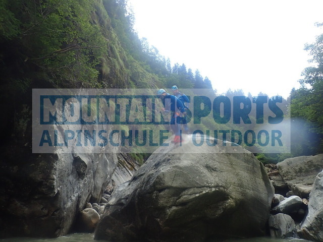 P8060059 | Bestelle die Bilder deines Berg- oder Wasser-Abenteuers mit Mountain Sports bequem von zu Hause aus direkt über unseren Online Fotoshop von pictrs.com. - Realisiert mit Pictrs.com
