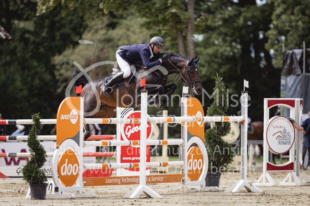 230827_Delbrueck_GrosserPreis-518 | Deine schönsten Turniermomente als professionelle Fotos! Entdecke hochwertige Pferdesport-Fotografie im Online-Shop. Jetzt Fotos finden & bestellen!