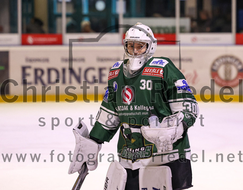 2024-02-02_097_TSV_Erding_gegen_ERSC_Amberg | Erding, Deutschland, 02.02.2024:
Eishockey, Bayernliga Vorrunde 2023 / 2024, 30. Spieltag, TSV Erding gegen ERSC Amberg, Endergebnis: 1:0

Torwart Patrick Mayer (Erding Gladiators, #30)

Foto: Christian Riedel / fotografie-riedel.net
