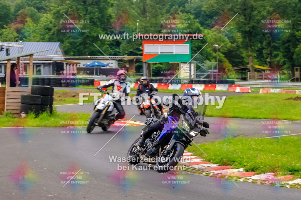 VBK-6259 | Hier findet Ihr Bilder von Touristenfahrten auf der Nürburgring Nordschleife oder von anderen Veranstaltungen die ich besucht habe. Viel Spass beim Durch Schauen 