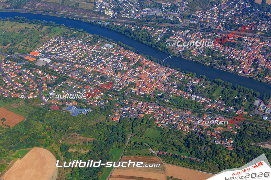 Die Luftaufnahme Main - Margetshoechheim wurde vom UL-Flugzeug (keine Drohne) aus fotografiert.Hohe Druck- Auflösung-die Geschenkidee!