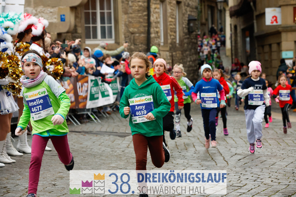 400m AOK Junior Cup | 3 Koenigslauf 2024 400m AOK Junior Cup - Realisiert mit Pictrs.com