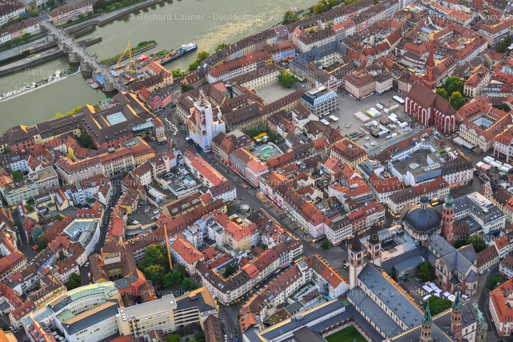 3620261 | Innenstadt mit Dom, Rathaus und Markt