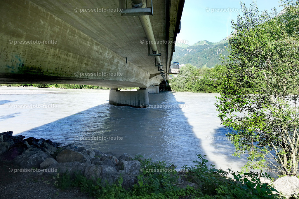welltvi-lechaschau-LECH-Sommer-25062019-DSD03153 | Info aus dem Bezirk Reutte/Ausserfern Tirol sowie eine umfangreiche Bilddatenbank über die gesamte Region: Lechtal, Talkessel Reutte, Tannheimertal, Zwischentoren. Lech, Plansee, Zugspitze, Grenztunnel, B179, Fernpassstraße, Verkehr, Lawinen, Tradition, - Realisiert mit Pictrs.com