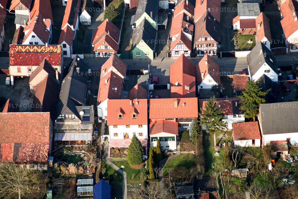 Luftbild: Hauptstr in Freckenfeld im Bundesland Rheinland-Pfalz in Deutschland. Foto: IMG_0585.jpg vom 08.01.2006 durch Werner Riehm/FLY-FOTO.de
