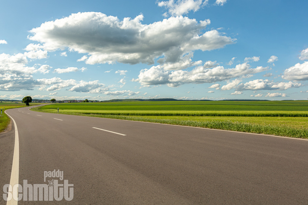 PS-Wege-2026-3 | Entdecke die größte Bildgalerie der Region mit Fotografien aus dem Allgäu, der Bodenseeregion, Oberschwaben, dem Donautal und der Schwäbischen Alb. Landschaften, Luftaufnahmen und Reisefotografie als Wandbild und Fotokunst. - Realisiert mit Pictrs.com