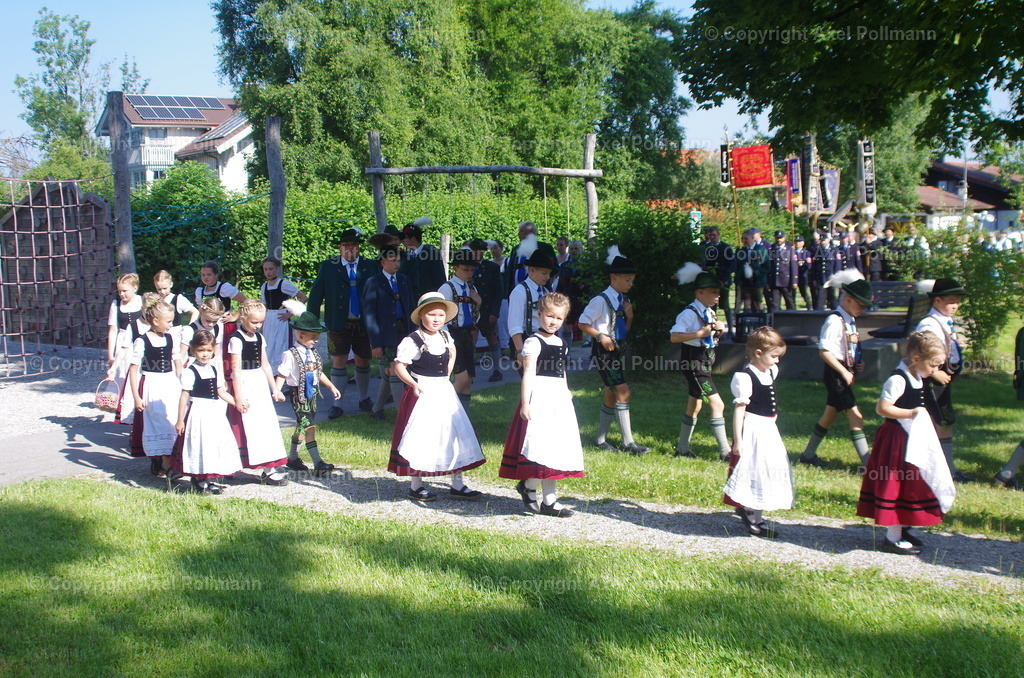 IMGP2855 | fotografiert von Axel PollmannLeonhardi Wallfahrt Benediktbeuern und Murnau, Fronleichnam, Fasching, Landschaft im Loisachtal und Benediktbeuern  - Realisiert mit Pictrs.com