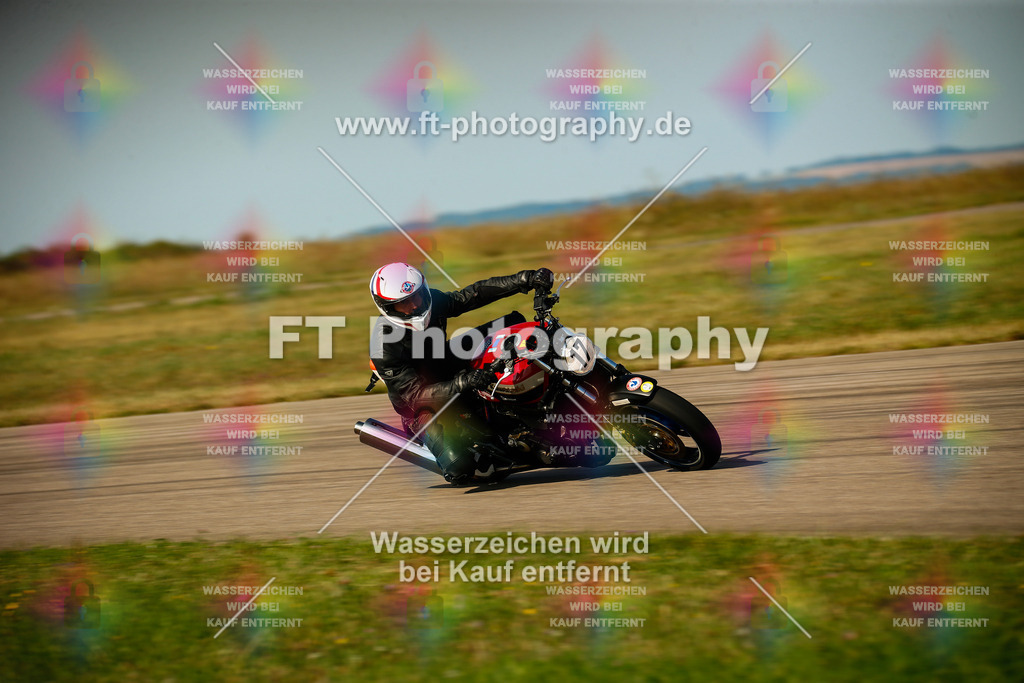 _MOT5792 | Hier findet Ihr Bilder von Touristenfahrten auf der Nürburgring Nordschleife oder von anderen Veranstaltungen die ich besucht habe. Viel Spass beim Durch Schauen 