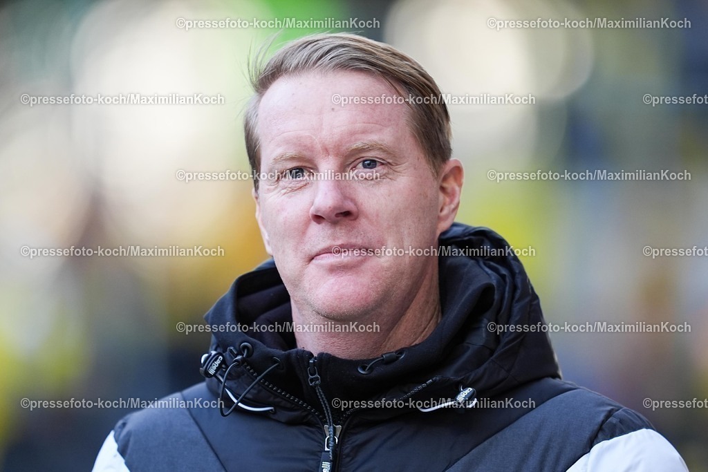 xYDRx17012601009 | 17.01.2026, xydrx, Fußball, 3.Liga, TSV Alemannia Aachen - VfL Osnabrück, Saison 2025 2026, Tivoli: Timo Schultz (Cheftrainer VfL Osnabrück)       DFB regulations prohibit any use of photographs as image sequences and or quasi-video. Photo: xYannisxDreimannxPressefotoKochx