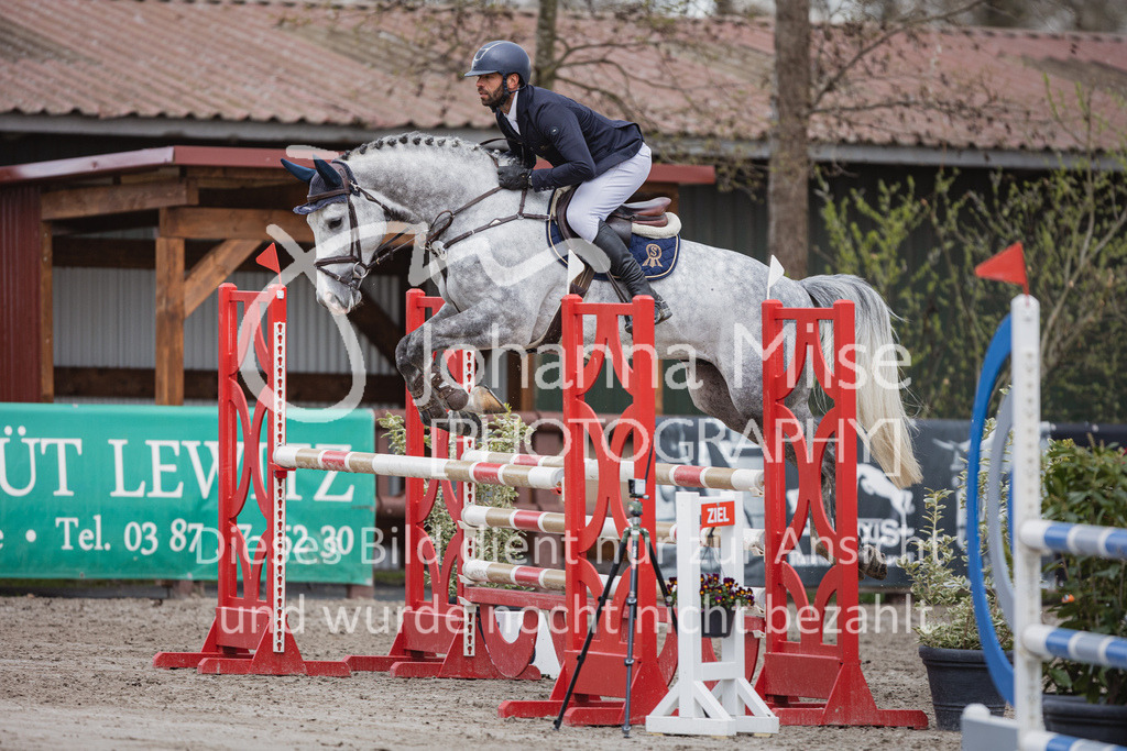 230411_Mühlen_03SprPf-L-390 | Deine schönsten Turniermomente als professionelle Fotos! Entdecke hochwertige Pferdesport-Fotografie im Online-Shop. Jetzt Fotos finden & bestellen!