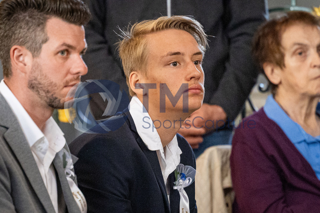 Trainproduction-20240519-1 | Firmung Klagenfurt-Dom 19.05.2024 10:30 Uhr