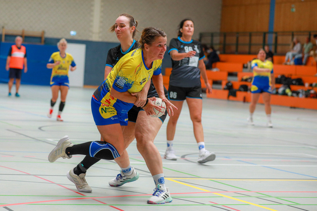 Neukirchen-Duisburg310825_062 | Bildergalerie von Sport-Ereignissen aber auch von weiteren spannenden Dingen - nicht nur vom Niederrhein. In Anlehnung an den bekannten Spruch von Hanns Dieter Hüsch heißt das Motto: "Niederrhein ist überall".  - Realisiert mit Pictrs.com