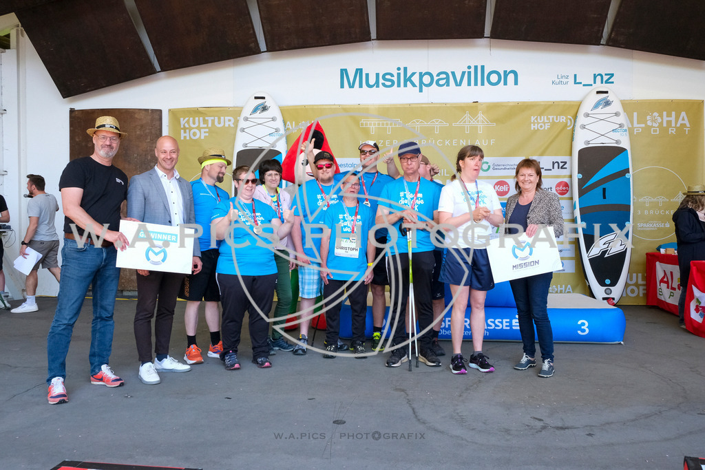 ..... | LINZ,AUSTRIA,27.April 24, Int. 3 Brückenlauf Linz  , Image shows: Photo: WAPICS / Michael ring