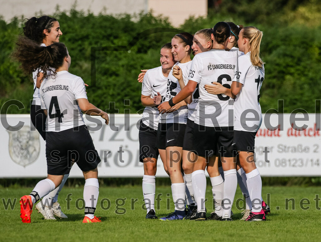 2023-09-02_045_FC_Moosinning_gegen_FC_Langengeisling | Moosinning, Deutschland, 02.09.2023:
Fußball, Hiscox Kreispokal 2023 / 2024, 1. Spieltag, FC Moosinning gegen FC Langengeisling, Endergebnis: 2:5

Foto: Christian Riedel / fotografie-riedel.net