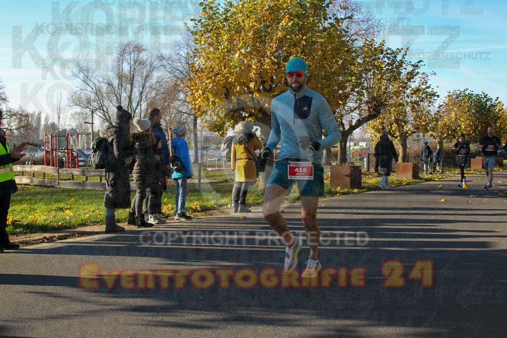 241201_1142_EV4_1457 | Sportfotografie im Rhein-Sieg Kreis, Köln, Bonn, NRW, Rheinland Pfalz, Hessen, etc. Unser Tätigkeitsfeld umfasst den Laufsport vom Volkslauf über den Marathon, Duathlon, Triathon bis zum Ultralauf wie Kölnpfad Ultra oder Schindertrail.