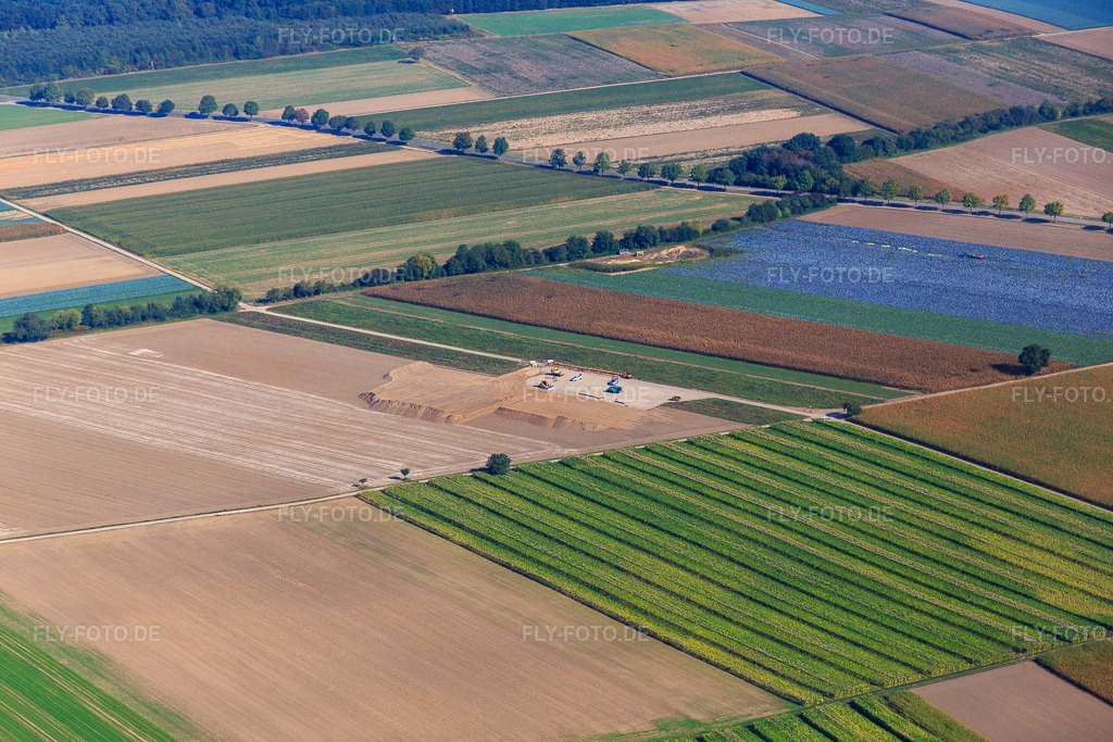Luftbild: Baustelle Windrad Fundament in Hatzenbühl im Bundesland Rheinland-Pfalz in Deutschland. Foto: IMG_095024.jpg vom 24.09.2016 durch Werner Riehm/FLY-FOTO.de