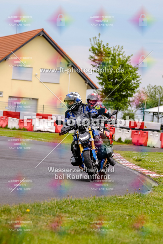 MotoTeamVBK-20609 | Hier findet Ihr Bilder von Touristenfahrten auf der Nürburgring Nordschleife oder von anderen Veranstaltungen die ich besucht habe. Viel Spass beim Durch Schauen 