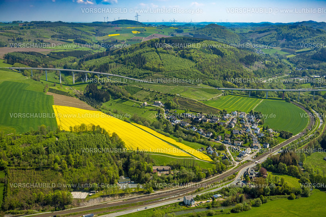 Bestwig230501238 | Luftbild, Ortsteil Dümel und Rapsfelder mit Autobahn A46, Talbrücke Schormecke und Ruhrtalbrücke Bermecke (B480n), Rapsfelder, Nuttlar, Bestwig, Sauerland, Nordrhein-Westfalen, Deutschland