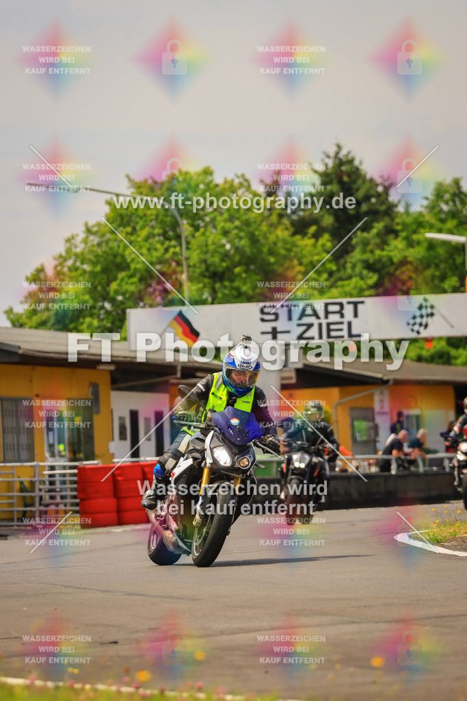 _DSK2618 | Hier findet Ihr Bilder von Touristenfahrten auf der Nürburgring Nordschleife oder von anderen Veranstaltungen die ich besucht habe. Viel Spass beim Durch Schauen 