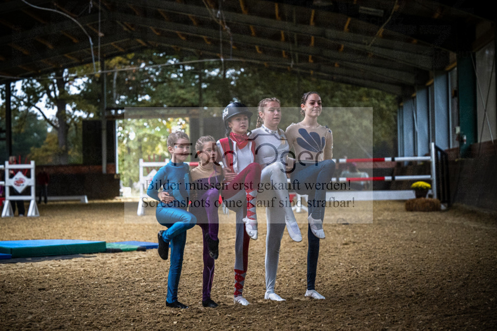 DOS_0066 | Entdecke hochwertige Reitturnierfotos von Foto Oger. Professionell, emotional und authentisch – jetzt Lieblingsmomente im Shop bestellen.Deutschlandweite Turnierfotografie. - Realisiert mit Pictrs.com