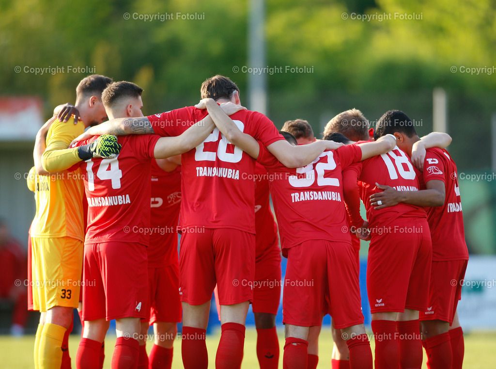 A_LUI_09052025_03 | SPORT,FUSSBALL REGINALLIGA MITTE,09.05.2025 ASKOE OEDT-DSV LEOBEN,IM BID: DIE SPIELER ASKOE OEDT FOTO:FOTOLUI