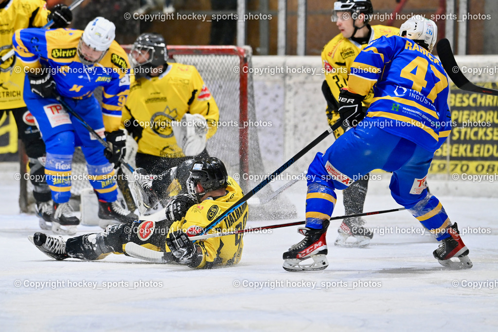 EC MET PHOTOVOLTAIK HORNETS SPITTAL vs. EHC Althofen  | #47 Rainer Michael 1. EHC ALTHOFEN, #98 Thalhammer Dominic EC Hornets Spittal, EC MET PHOTOVOLTAIK HORNETS SPITTAL vs. EHC Althofen , EC MET PHOTOVOLTAIK HORNETS SPITTAL vs. EHC Althofen  am 25.01.2025 in Villach (Stadthalle Villach), Austria, (Photo by Bernd Stefan)