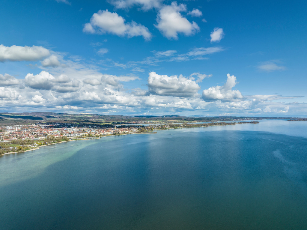 Radolfzellbilder_0355 | Blick über den Untersee nach Radolfzell und Halbinsel Mettnau - Realisiert mit Pictrs.com