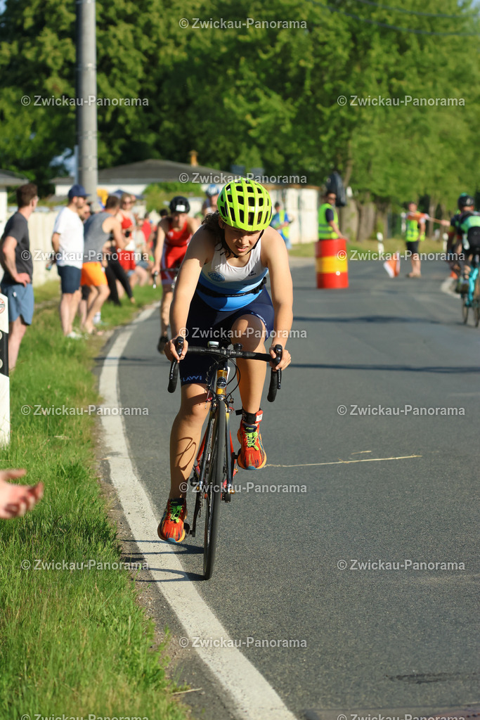 Tag 1 Rad Klein-081 | Urban. Natur. Panorama. Luftbild. 
Der Bildershop für aufregende Perspektiven!
Für Deko, Wandbild und Kalender!
Wir bringen LED-Bilder zum Leuchten!
