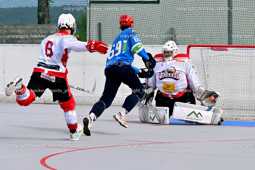 SV ASKÖ Ballhockey Villach vs. Ultras Spittal | #8 Diamant Philipp HSC Zwa, #69 Feldbaumer Manuel SV ASKÖ Ballhockey, #1 Boschitz Anton HSC Zwa, SV ASKÖ Ballhockey Villach vs. Ultras Spittal, SV ASKÖ Ballhockey Villach vs. Ultras Spittal am 10.05.2026 in Villach (Alpen Arena ), Austria, (Photo by Bernd Stefan)