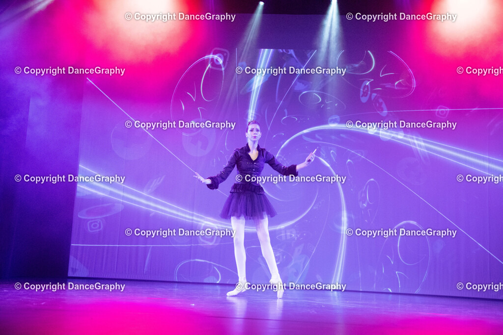 GPHY3445 | DanceGraphy - Realisiert mit Pictrs.com