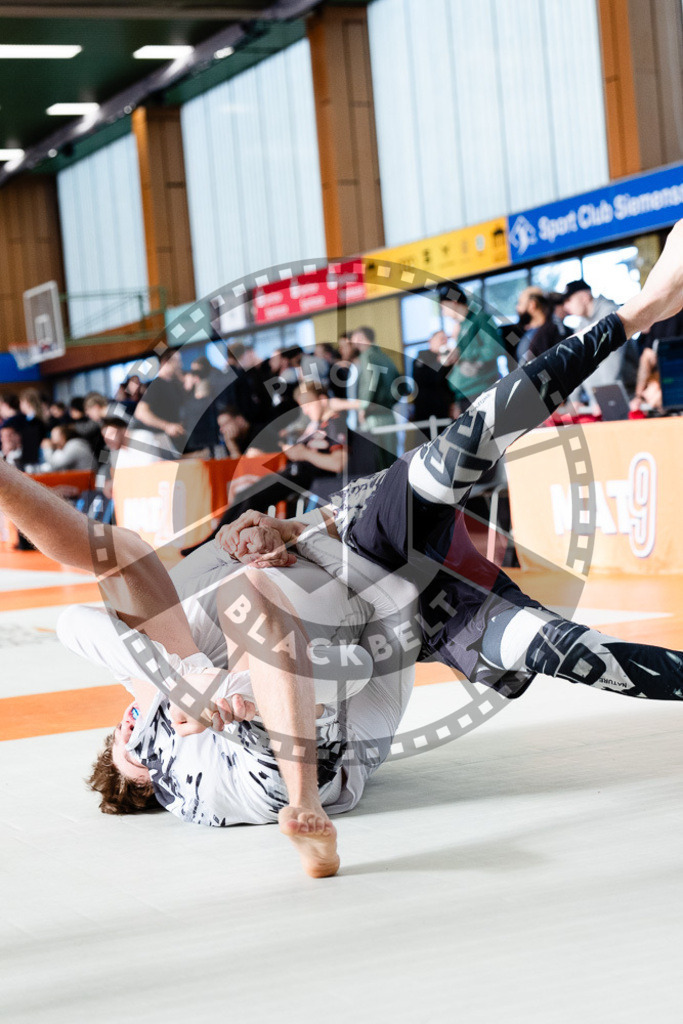 20251122PBB10949 | Athletes compete during the Grappling Industries Berlin Jiu-Jitsu and Grappling Championship, on November 22, 2025 in Berlin, Germany. © photoblackbelt