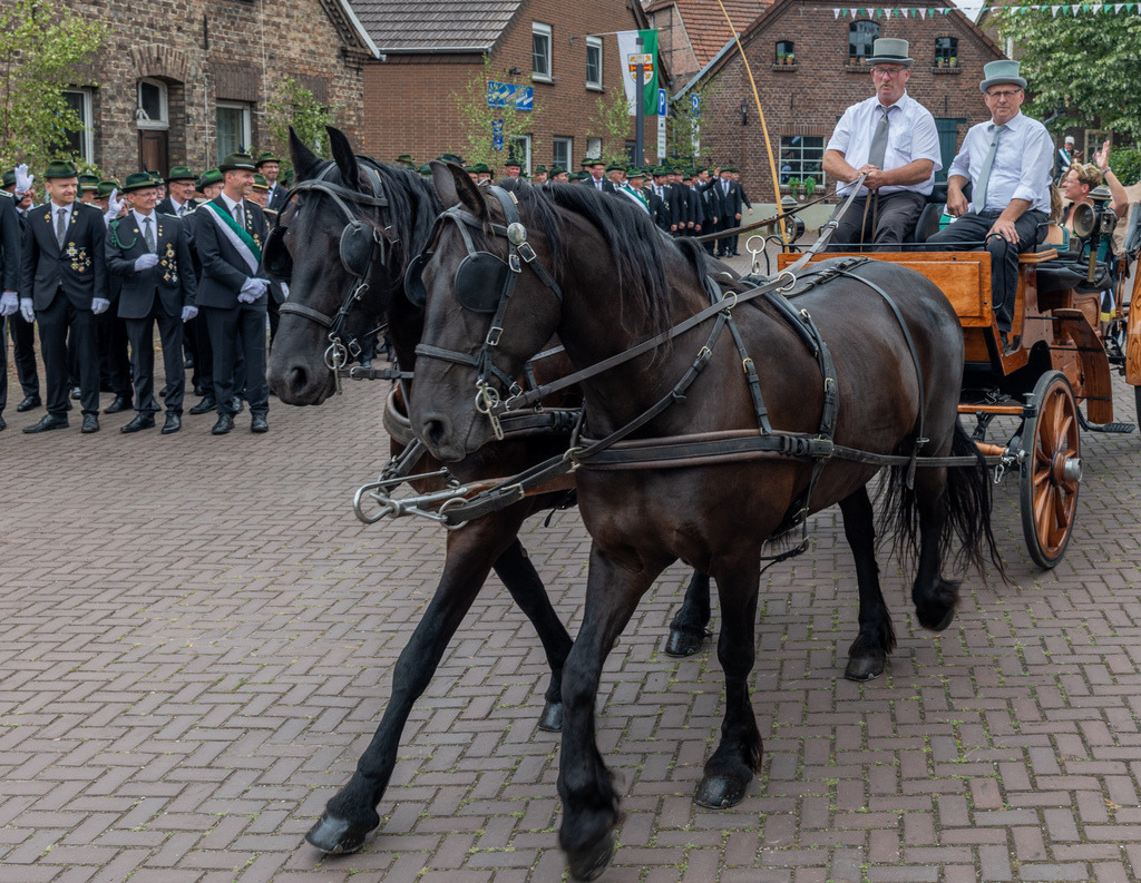 top-top.de-250705-030 | Foto, Video, Fotografie, Videografie, Fotobox, DJ, Discjockey, Musik, Musikbox, Veranstaltung, Photobooth, Amazon, Ebay, Buchtipp, Bestseller, Autor, Verlag, Buch, Wesel, Hamminkeln, NRW, Dinslaken, Rees, Drohne, Hochzeit, Party, Fotobox, Wesel, Fotograf