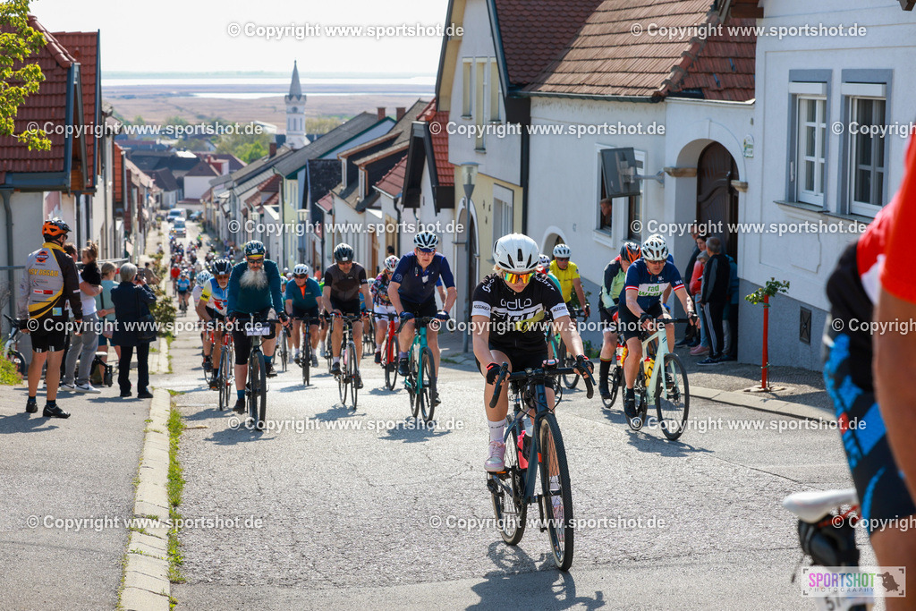 757_AR6_9203 | Neusiedlersee Radmarathon 2026@sportshot_your_pictrs #yourpictures#roadtowm2029 #nrm #neusiedlerseeradmarathon #neusiedlersee #neusiedlerseetourismus #burgenland #mörbisch #nrm26 #burgenlandtourismus #voglundco #poweredbyburgenlandtourismus #radsport #rad #marathon #ucigranfondo #visitburgenland #ucigranfondoworldseries