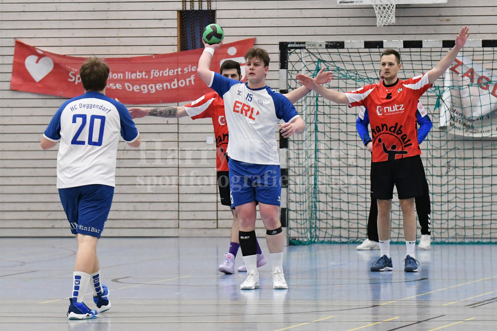 HC Deggendorf :  VfL Waldkraiburg   | Jonas  Heuer  (HC Deggendorf  #15) - Realisiert mit Pictrs.com