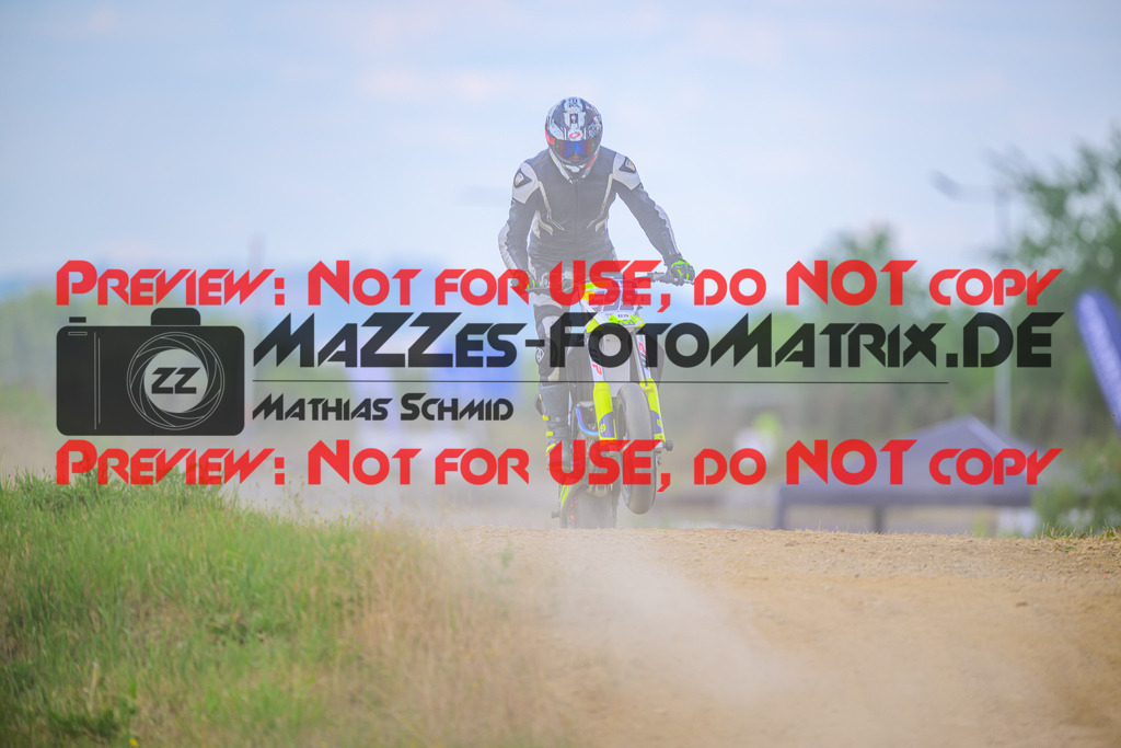 MaZZes_Fotomatrix_20250704_6007705_7495 | GELB
